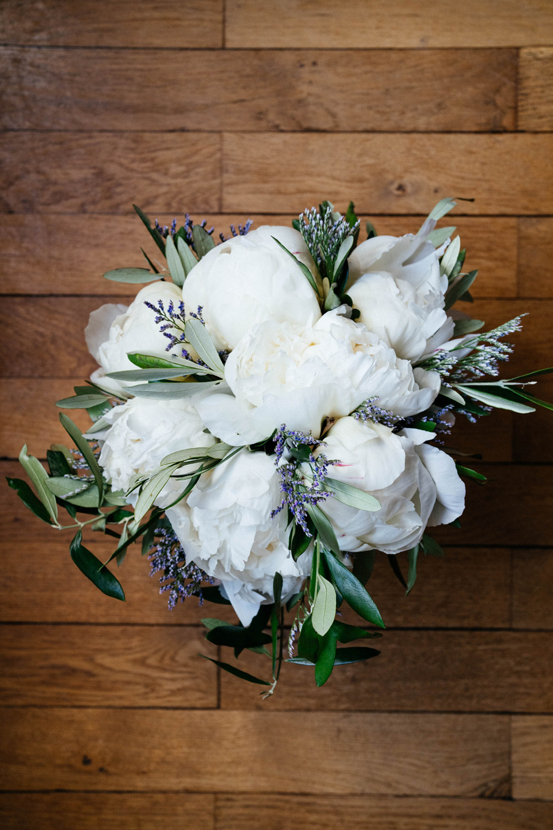 garanceetvanessa-Clemence et Enguerran-mariage a la bastide des hirondelles-0007