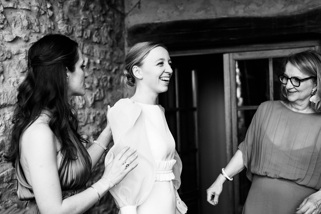 garanceetvanessa-Clemence et Enguerran-mariage a la bastide des hirondelles-0020