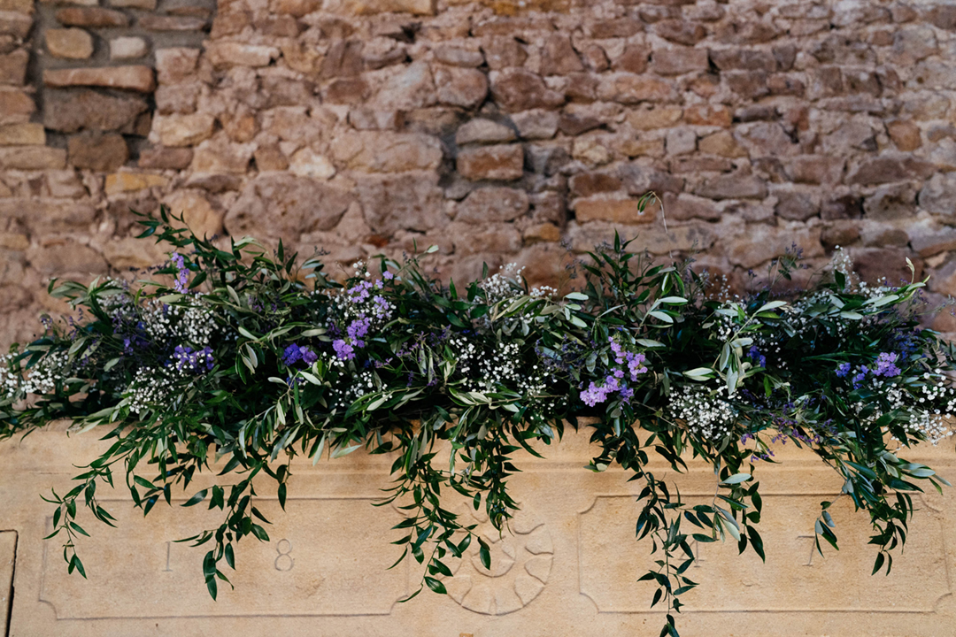 garanceetvanessa-Clemence et Enguerran-mariage a la bastide des hirondelles-0023