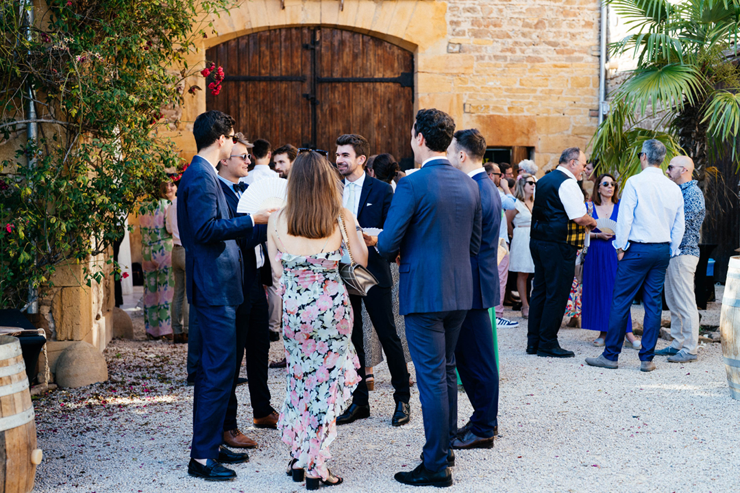 garanceetvanessa-Clemence et Enguerran-mariage a la bastide des hirondelles-0048