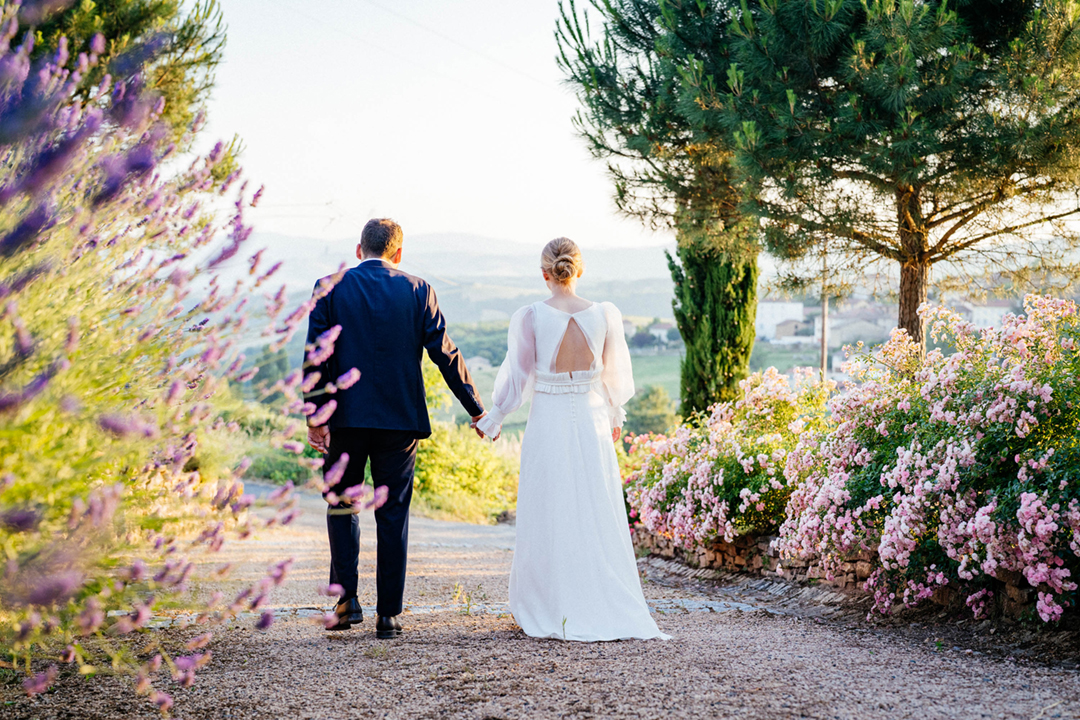 garanceetvanessa-Clemence et Enguerran-mariage a la bastide des hirondelles-0069